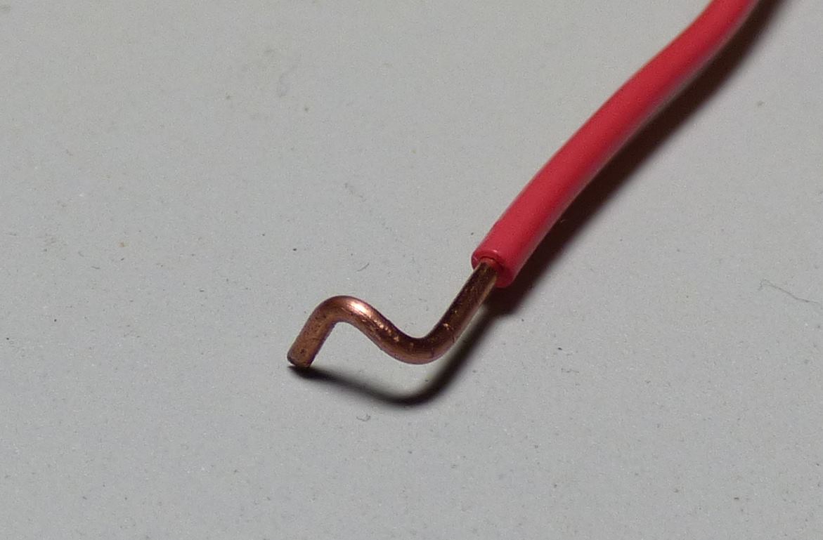 However, there are several things to be taken into account when soldering wire directly to the rail and since this is just a basic layout we won't go into ...